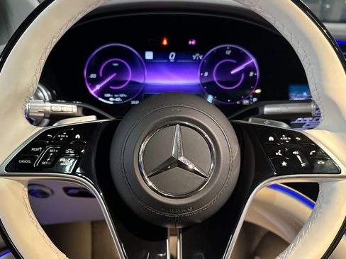 New 2025 Mercedes-Benz Maybach EQS 680 4MATIC image 15