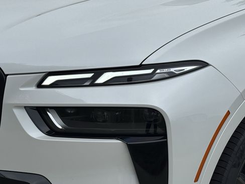 New 2027 BMW X7 M60i AWD/4WD image 6