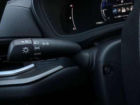 Used 2025 Toyota Grand Highlander XLE image 38