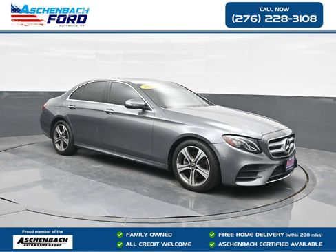 Used 2019 Mercedes-Benz E 300 4MATIC image 1