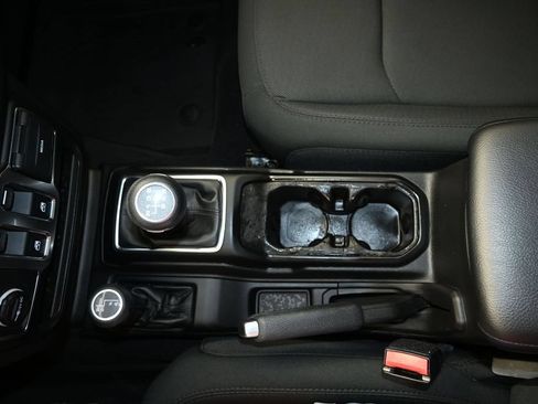 Used 2023 Jeep Wrangler Sport AWD/4WD image 19
