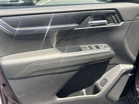 Certified 2024 GMC Acadia Elevation w/ Black Edition FWD image 22