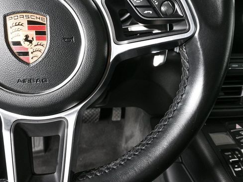 Certified 2020 Porsche Macan image 10