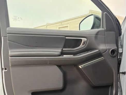 New 2027 Ford Expedition Platinum w/ Stealth Performance Package AWD/4WD image 20