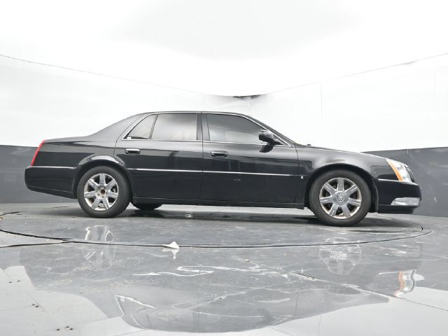 Used 2006 Cadillac DTS FWD image 23