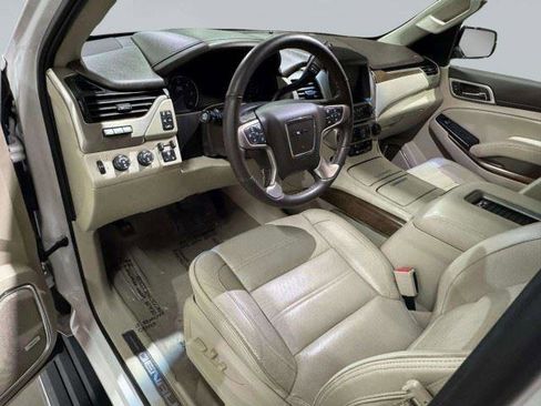 Used 2019 GMC Yukon Denali w/ Denali Ultimate Package AWD/4WD image 27