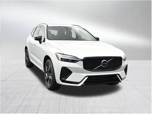 New 2026 Volvo XC60 T8 Core AWD/4WD image 7