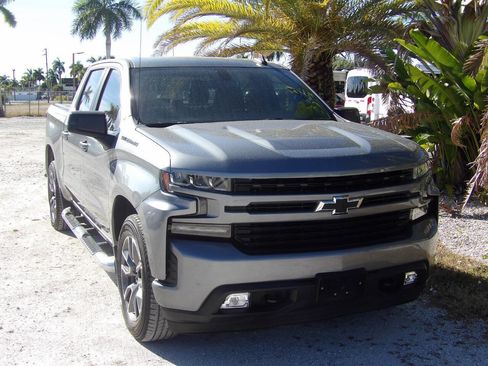 Used 2019 Chevrolet Silverado 1500 RST w/ All-Star Edition image 11