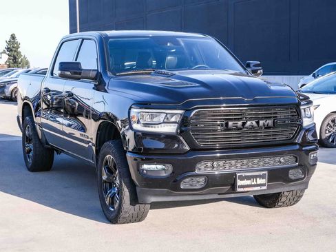 Used 2023 RAM 1500 Laramie AWD/4WD image 3