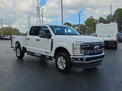 Certified 2025 Ford F250 XLT image 8