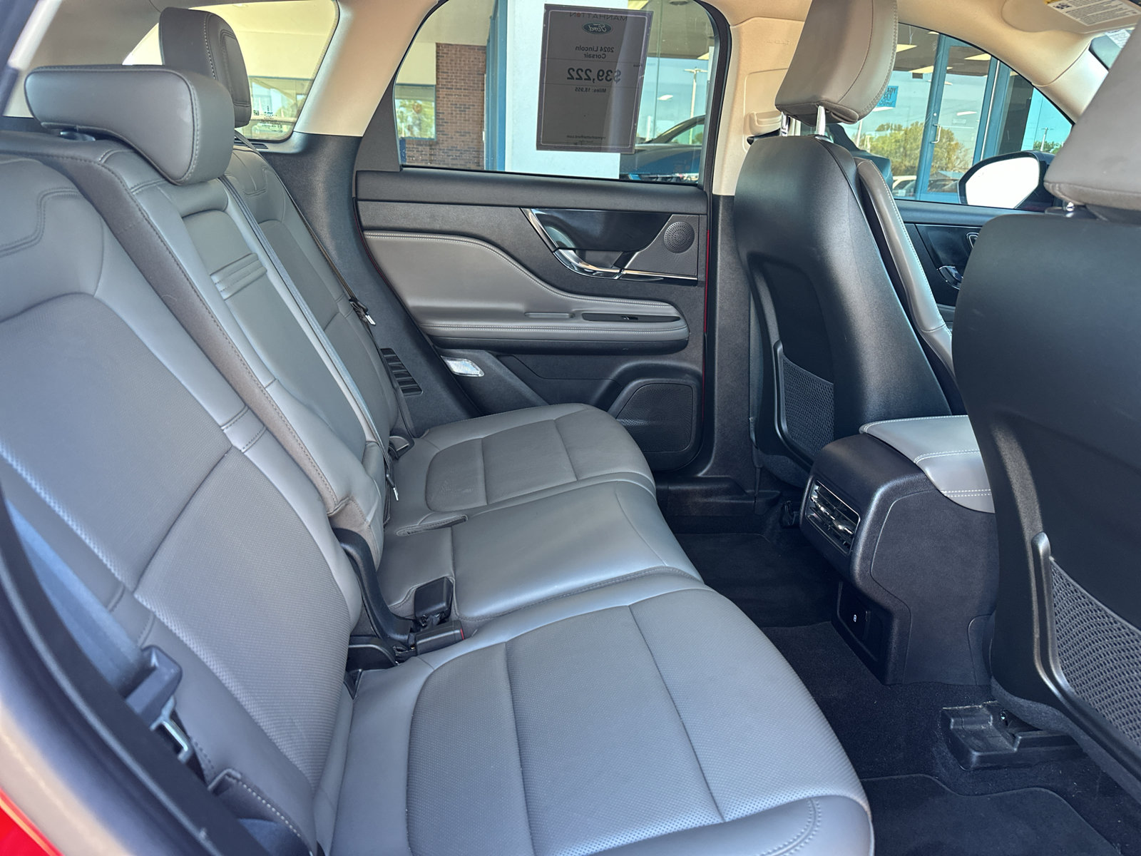 Used 2024 Lincoln Corsair Reserve w/ Jet Appearance Package AWD/4WD image 6