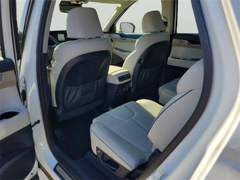 Used 2021 Hyundai Palisade Limited w/ Cargo Package image 5
