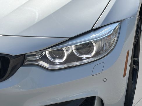 Used 2017 BMW M4 Convertible RWD image 34