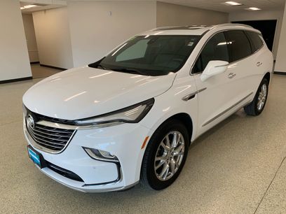 Used 2023 Buick Enclave Essence w/ Experience Buick Package