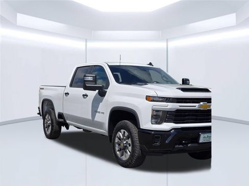 New 2026 Chevrolet Silverado 2500 Custom w/ Custom Value Package AWD/4WD image 39