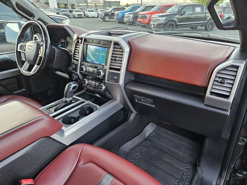 Used 2019 Ford F150 Platinum w/ Technology Package AWD/4WD image 35