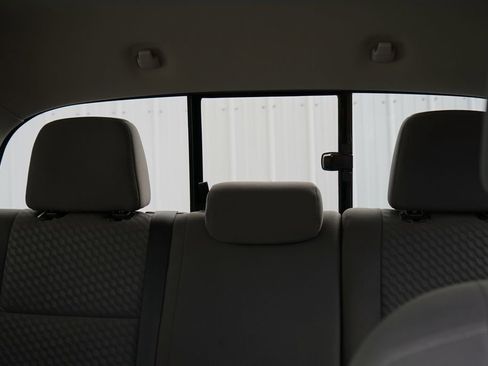 Used 2023 Toyota Tacoma SR AWD/4WD image 32