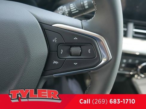 New 2025 Chevrolet Trax LT w/ Driver Confidence Package image 28