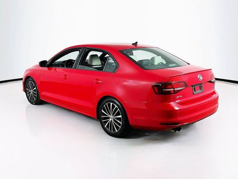 Used 2016 Volkswagen Jetta Sport FWD image 7