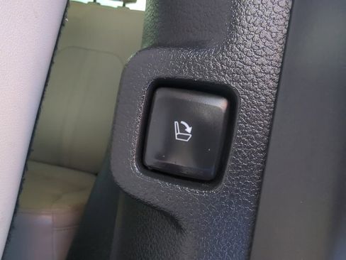 Used 2019 Ford Expedition Max Platinum image 46