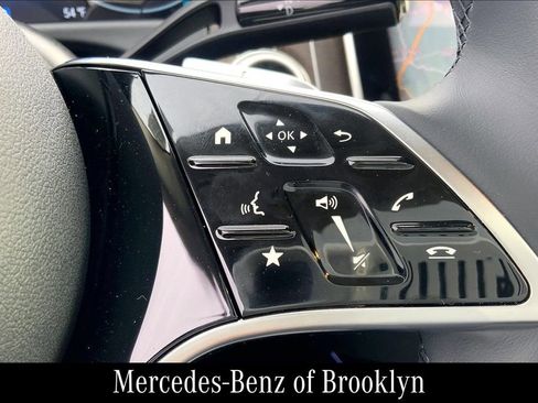 Used 2025 Mercedes-Benz E 450 4MATIC Sedan image 25