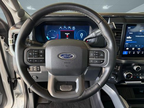 Certified 2025 Ford F250 Lariat w/ Lariat Ultimate Package AWD/4WD image 18