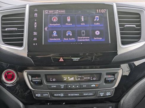 Used 2017 Honda Pilot Elite image 15