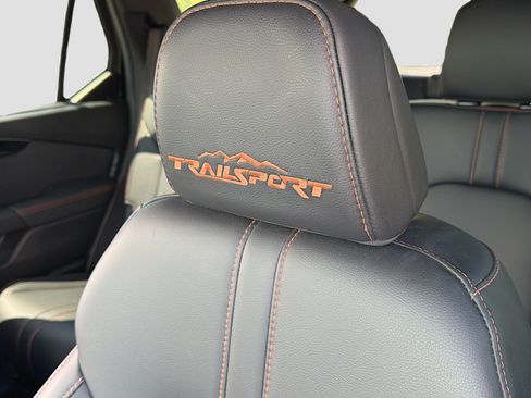 Used 2024 Honda Pilot TrailSport image 12