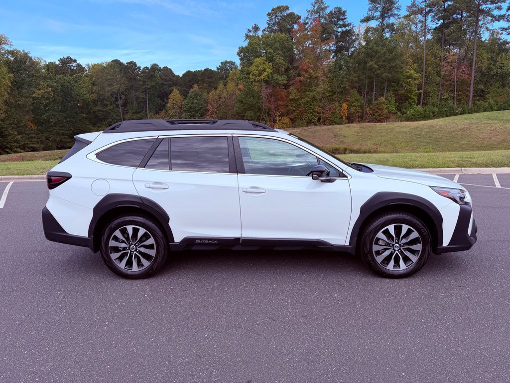 Used 2024 Subaru Outback Limited AWD/4WD image 17