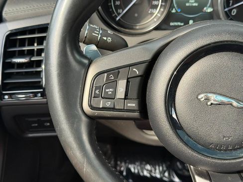 Used 2016 Jaguar F-TYPE R AWD/4WD image 17