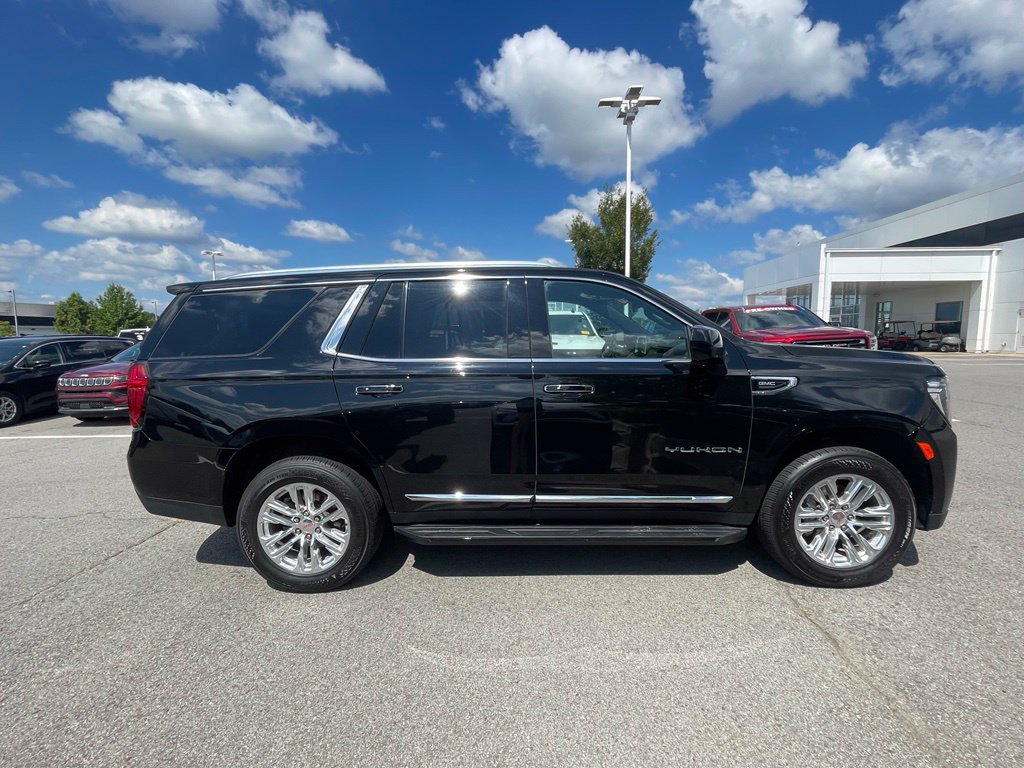 Used 2024 GMC Yukon SLT RWD image 8