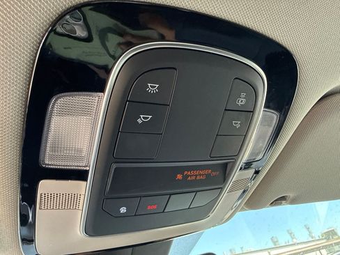 Used 2021 Hyundai Santa Fe SEL w/ Convenience Package AWD/4WD image 27