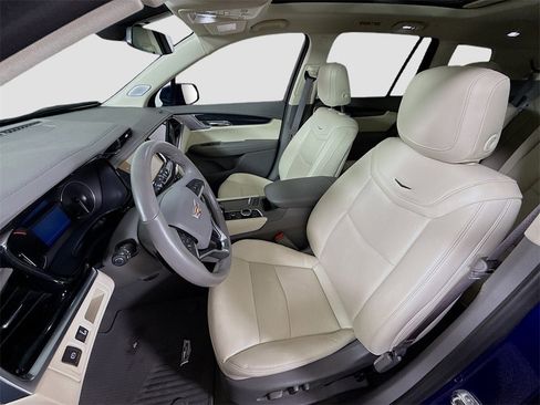 Used 2024 Cadillac XT6 Premium Luxury image 14