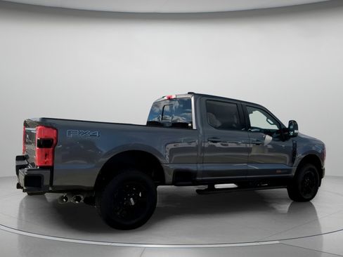 New 2026 Ford F250 Lariat w/ Black Appearance Package AWD/4WD image 32