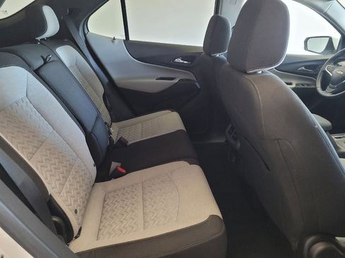 Used 2024 Chevrolet Equinox LT image 19