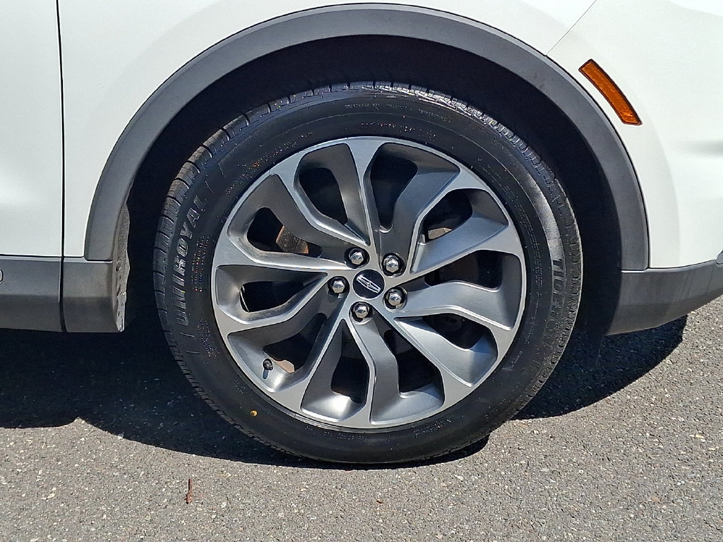 Certified 2023 Lincoln Nautilus Reserve AWD/4WD image 11