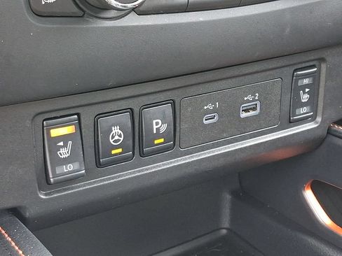 Certified 2025 Nissan Frontier PRO-4X w/ Pro Premium Package AWD/4WD image 25