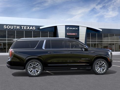 New 2026 GMC Yukon XL Denali Ultimate AWD/4WD image 5