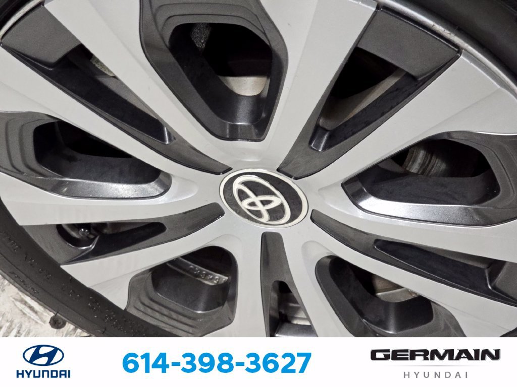 Used 2022 Toyota Prius Prime XLE FWD image 13