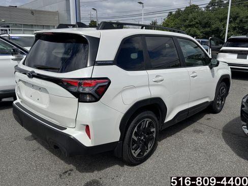Used 2025 Subaru Forester Limited AWD/4WD image 4