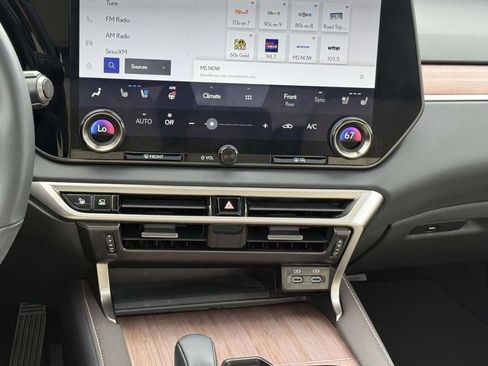 Used 2023 Lexus RX 350 w/ Accessory Package (Z1) AWD/4WD image 19