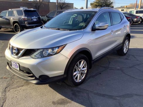 Used 2017 Nissan Rogue Sport SV image 19