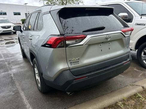 Used 2021 Toyota RAV4 XLE FWD image 6