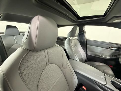 Used 2022 Toyota Avalon Limited w/ Advanced Safety Package image 32