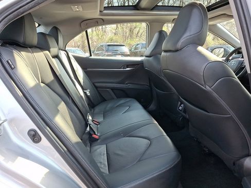 Used 2021 Toyota Camry XSE image 15