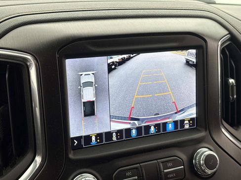 Certified 2023 GMC Sierra 2500 AT4 w/ AT4 Preferred Package image 24