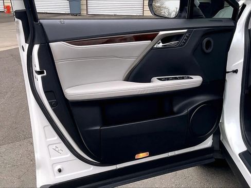 Used 2017 Lexus RX 350 image 25