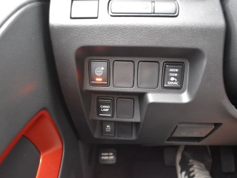 Used 2024 Nissan Frontier Pro-X w/ Pro Convenience Package RWD image 16