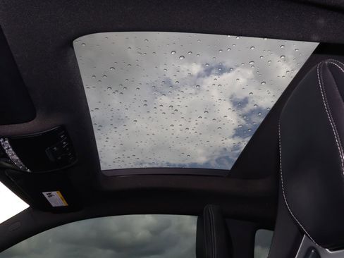 Used 2017 Mercedes-Benz C 63 AMG S image 19