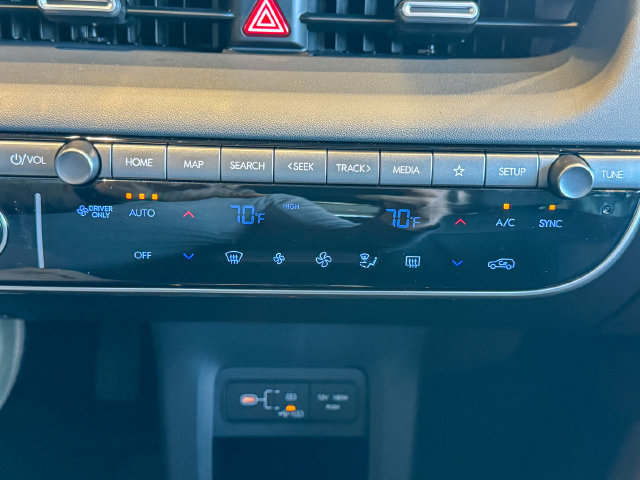New 2027 Hyundai Ioniq 5 SEL AWD/4WD image 18